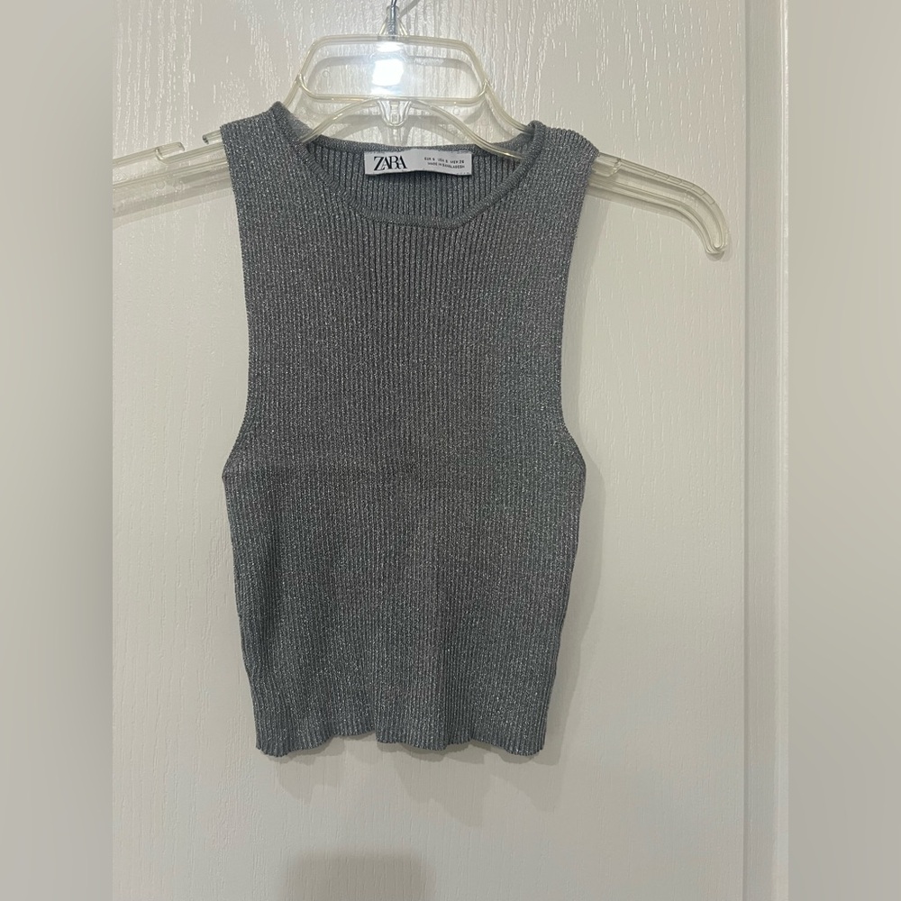 Zara Silver Metallic Sleeveless Ribbed Grey/Silver Tank Top Size: Small